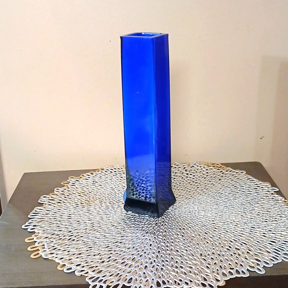 Vintage cobalt blue bud vase